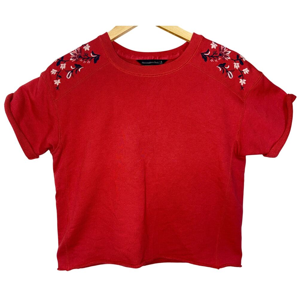 Abercrombie & Fitch Red White Floral Embroidered Cropped Sweatshirt Top Size S